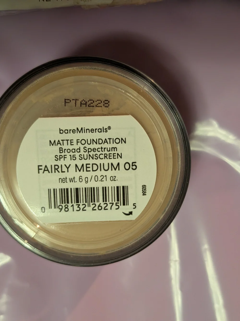 bareMinerals Matte Foundation - Fairly Medium 05 (Beige) with Two brushes